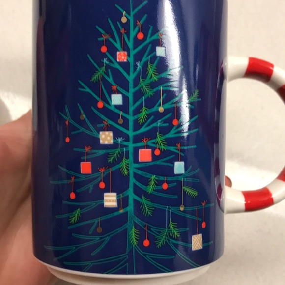 Starbucks holiday mug - Picture 5 of 5